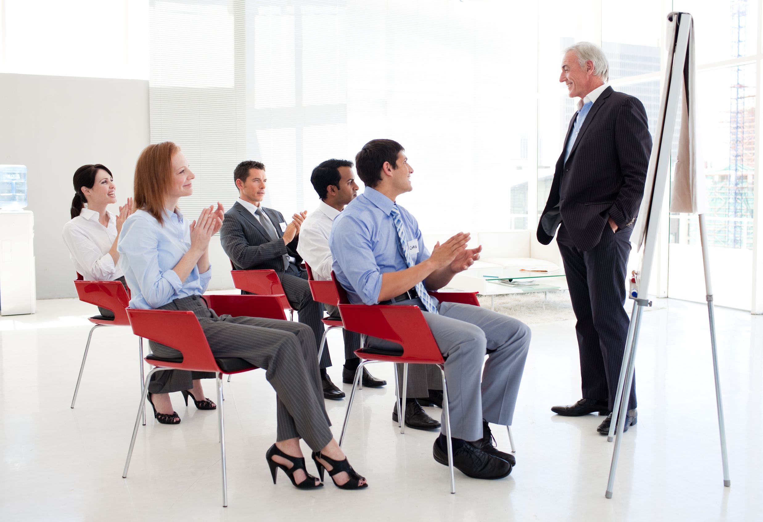 How a Personal Development Speaker Can Motivate and Inspire Your Employees