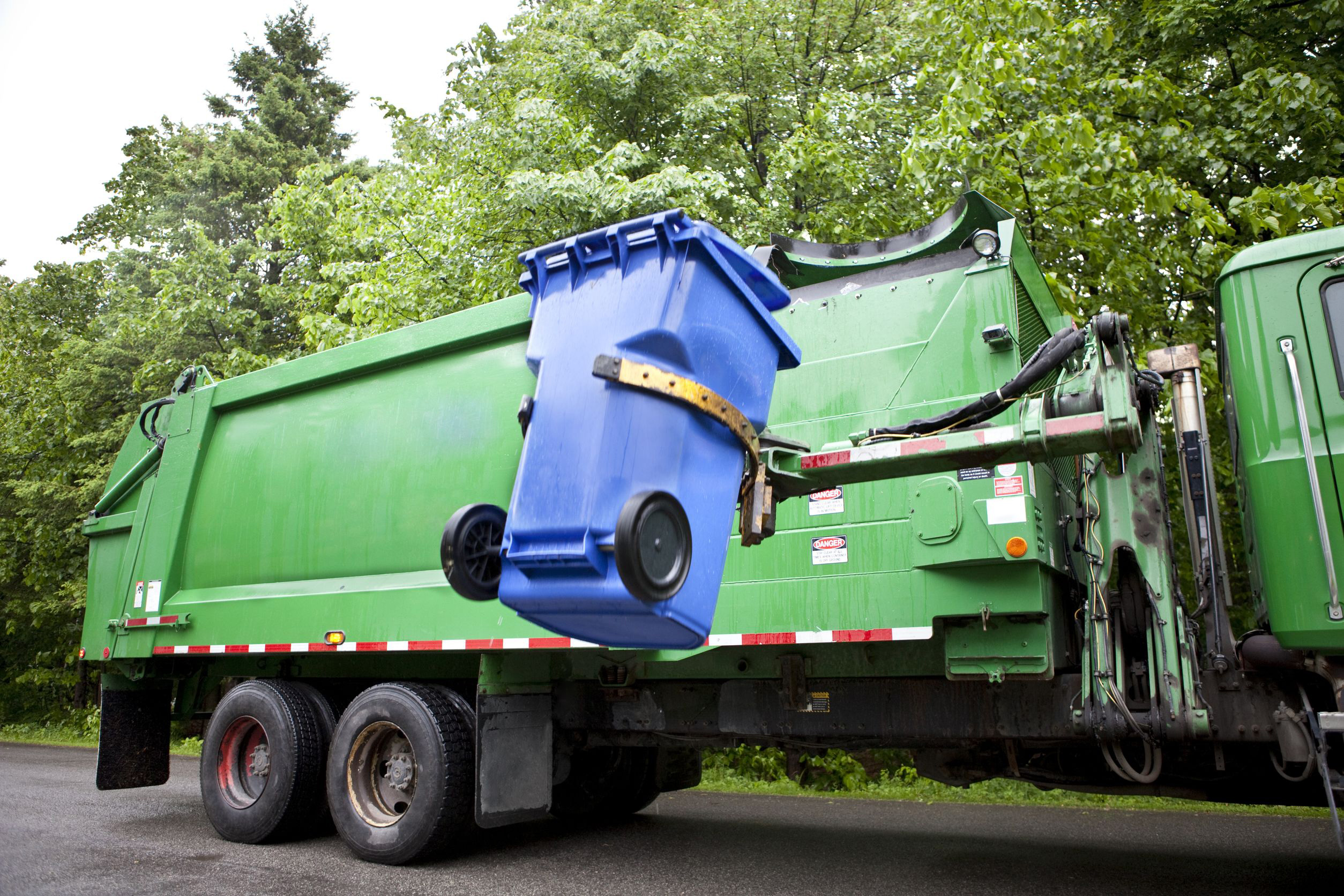 How Can You Estimate Dumpster Rental Cost in Leavenworth, KS?