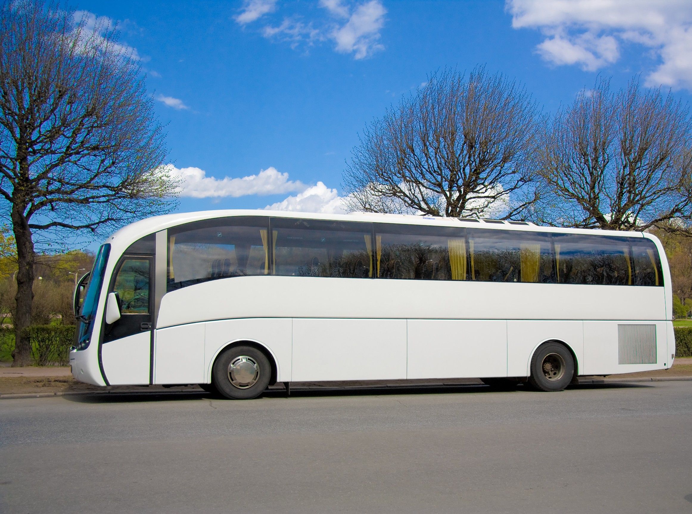 Tips for Planning a 40-Passenger Charter Bus Trip